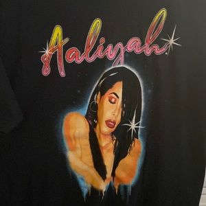 Aaliyah tee